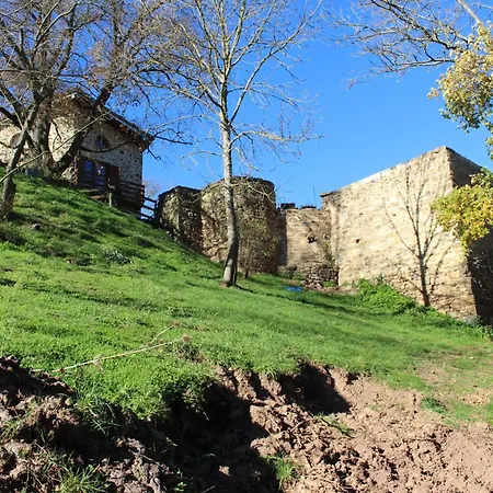 Isole En Pleine Nature